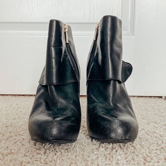 Jessica Simpson Black Heeled Zip Up Booties - Picture 10 of 11